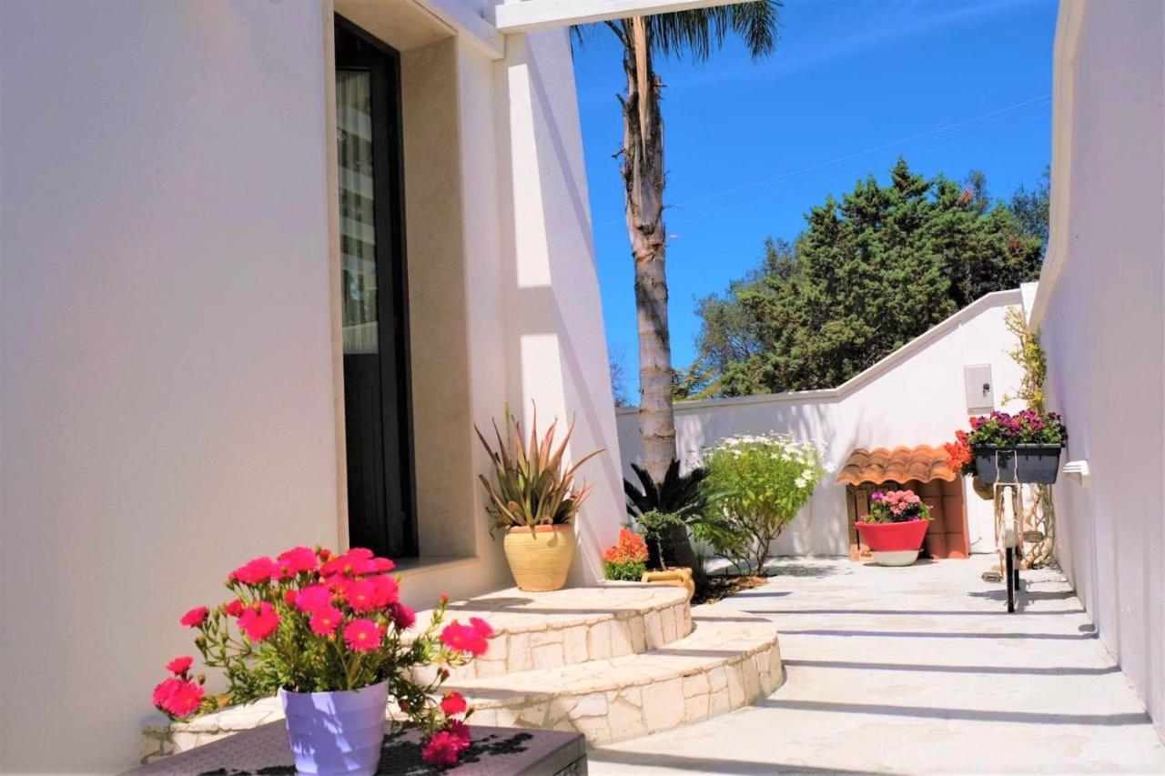 Da Casa Tiziana Hotel Porto Cesareo Exterior foto
