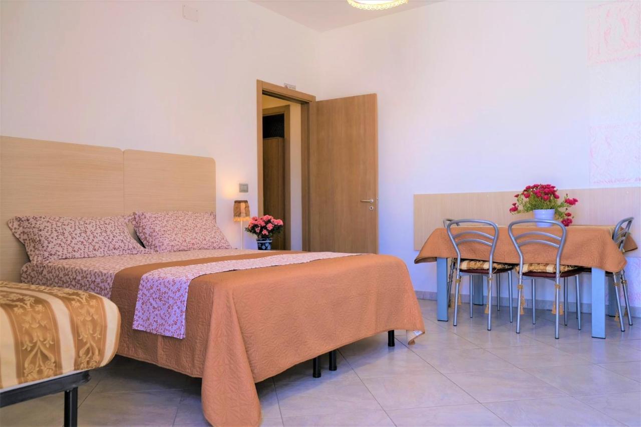 Da Casa Tiziana Hotel Porto Cesareo Exterior foto